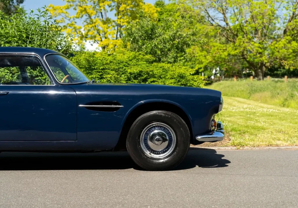 Aston martin lagonda p h0coq54vhezeui3hiw 