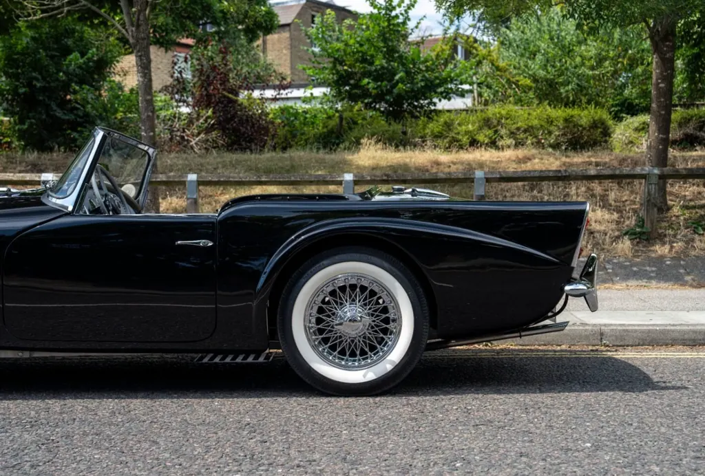 Daimler sp250 dart cdeo0kbsyh45dhdzs68c8