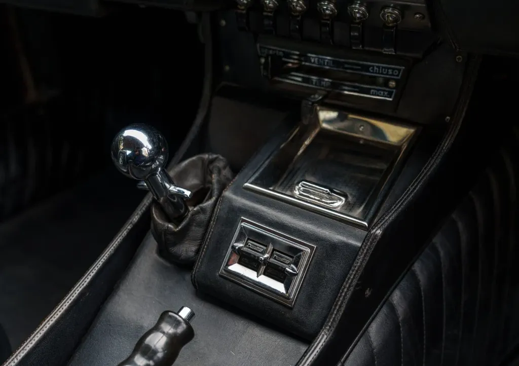 Iso grifo citxplym3zqvh11syuoil