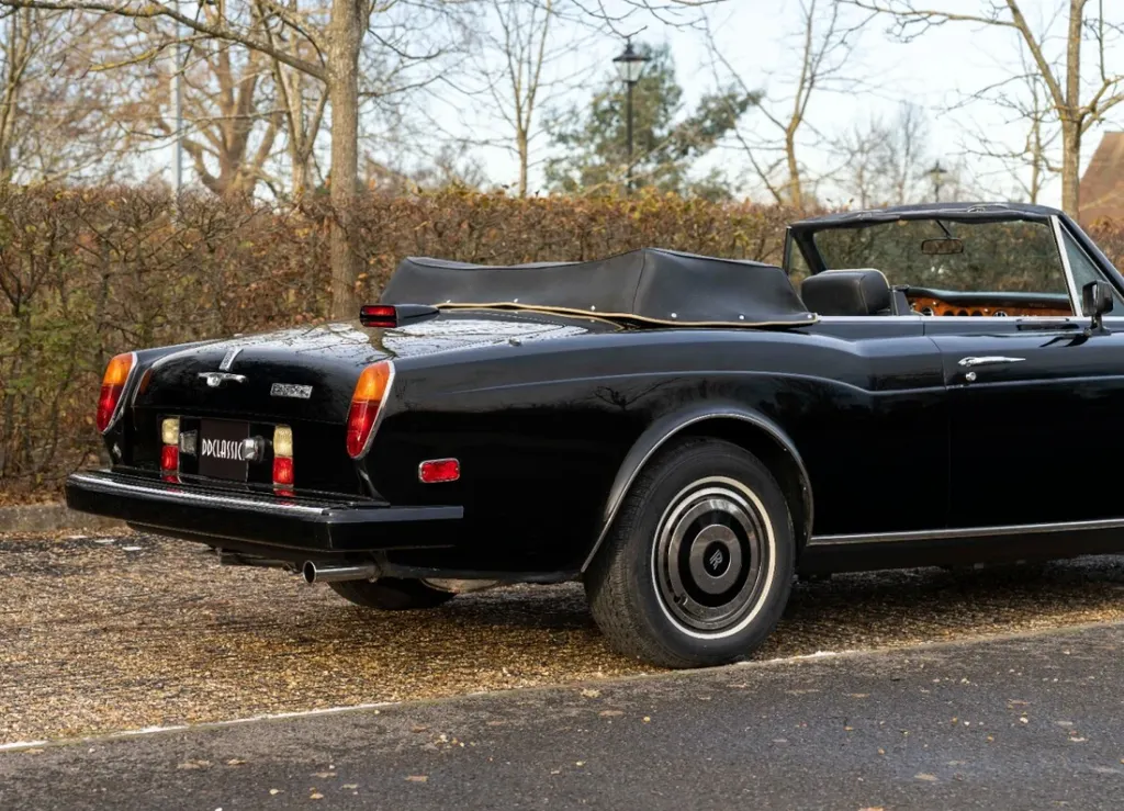 Rolls royce  corniche 2 jpa3  f7h ywzax2g5ikr