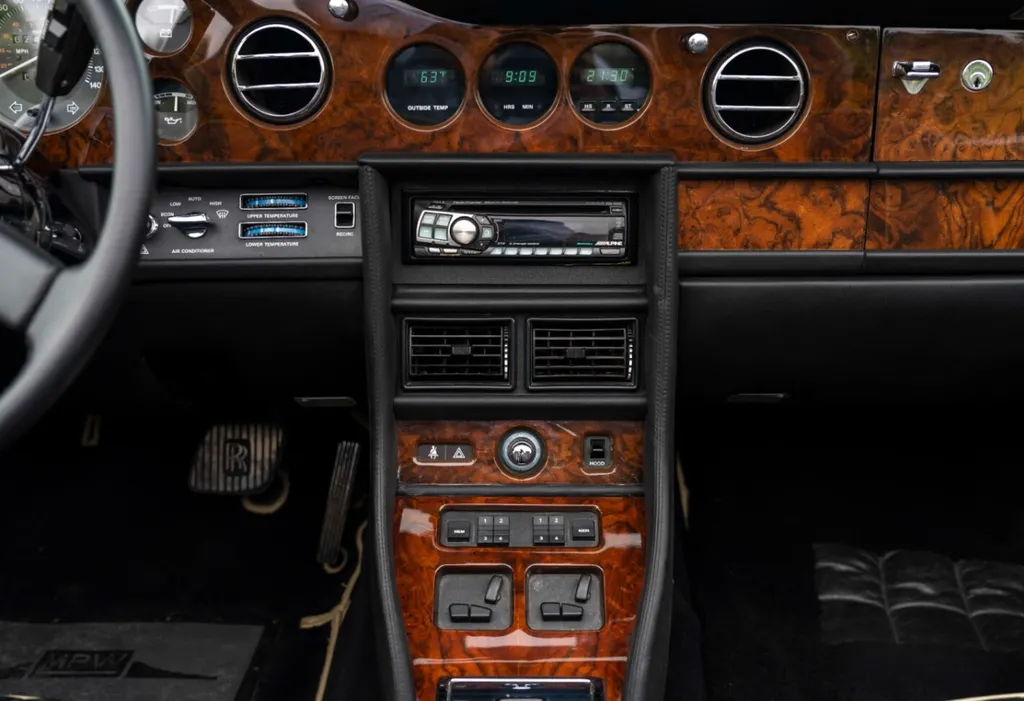 Rolls royce  corniche 2 zl sjrejgkkf3lskjgjoh