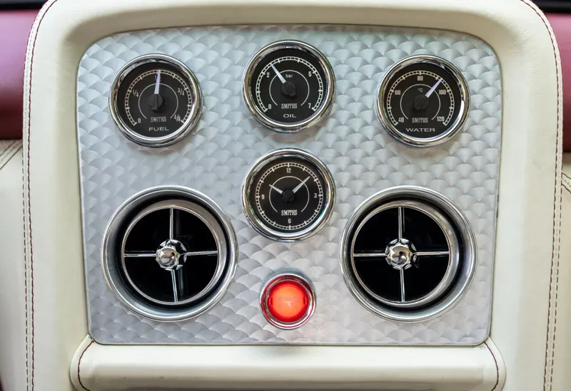 Jensen interceptor 6fur9msoeole7meytzs2y