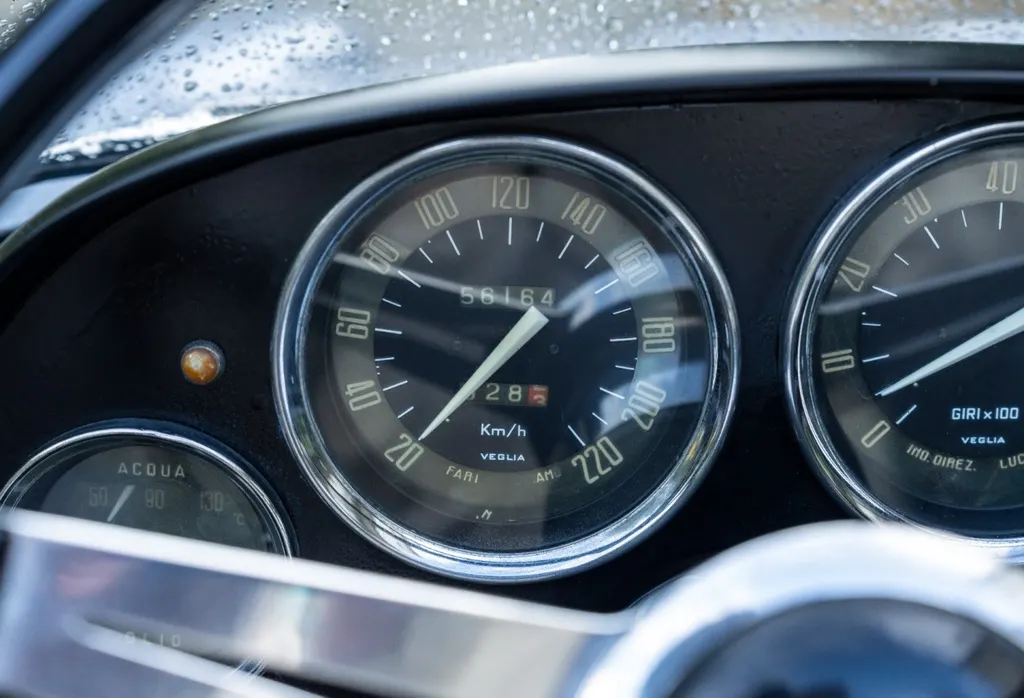 Alfa romeo 2000 mjgh qzjapnllhvckivbr