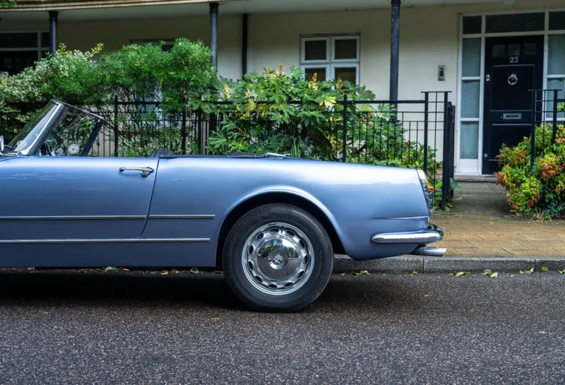 Alfa romeo 2000 ufxq2nfatsmj5ij4zchac