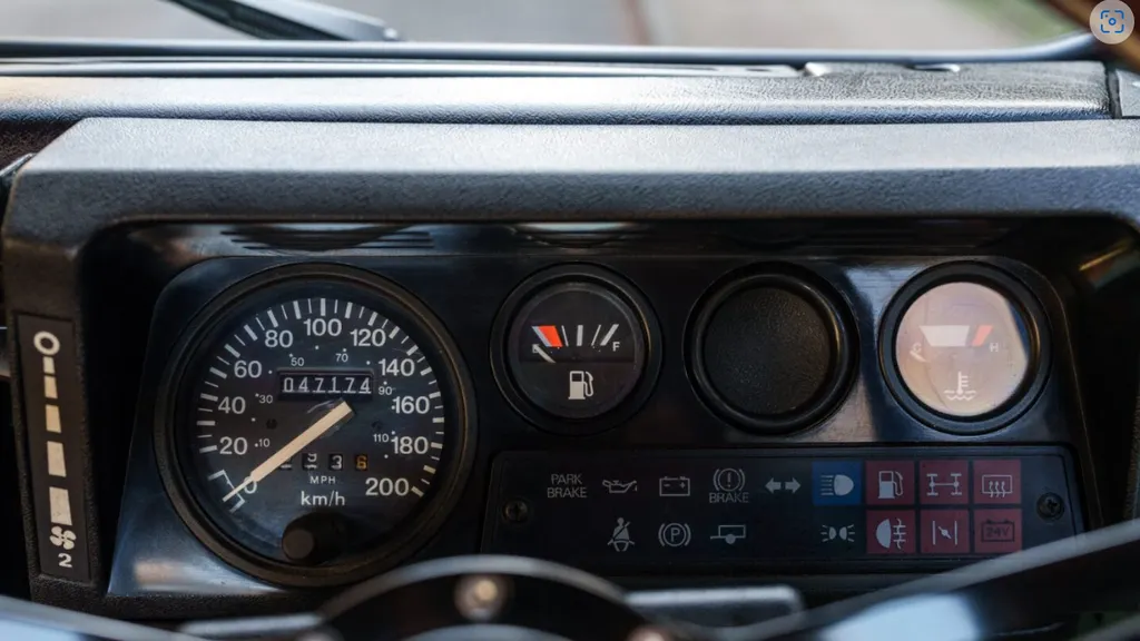 Land rover defender 90 ktmzwxpam8mc3r2y1c5hh