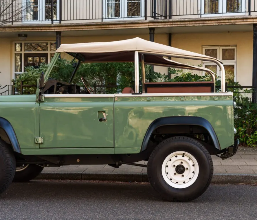 Land rover defender 90 upryrzwtkwdcgi6bdjkok