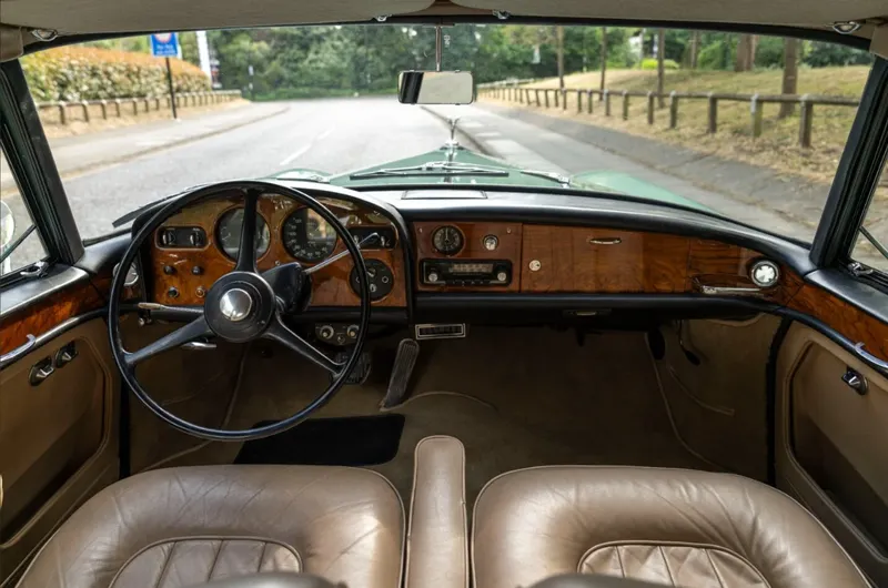 Rolls royce silver coud zqloqlagcoskznn7nhrem