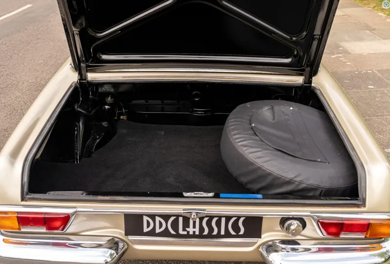 Mercedes benz 250sl gg5t87repmhcl6uyt8juf