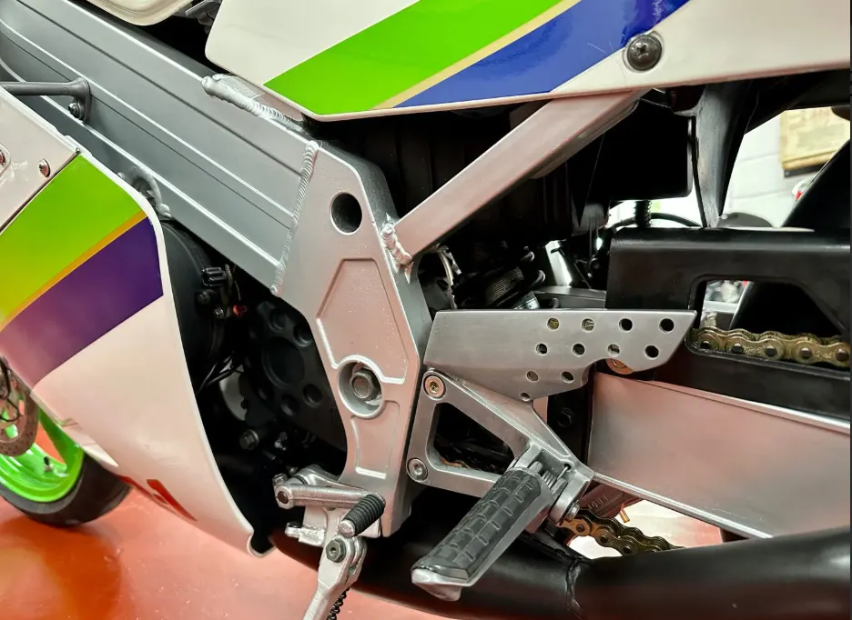 Kawasaki kr 1 4f1qs5 qw0ku11b1dhnyo