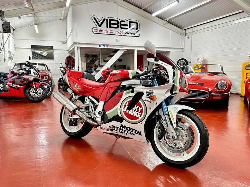 Suzuki gsxr 750  rbtscfp9ghjjhwmo0vsp3