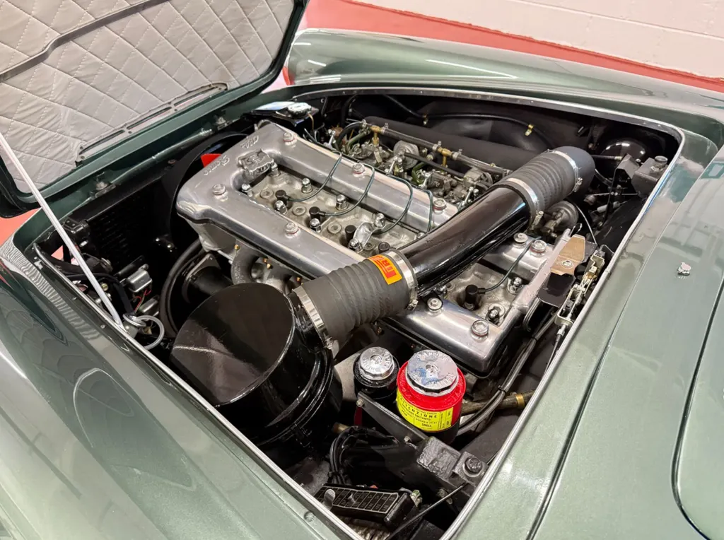 Alfa romeo 2600 spider  tmf  w6ctfdaufgzgs1r