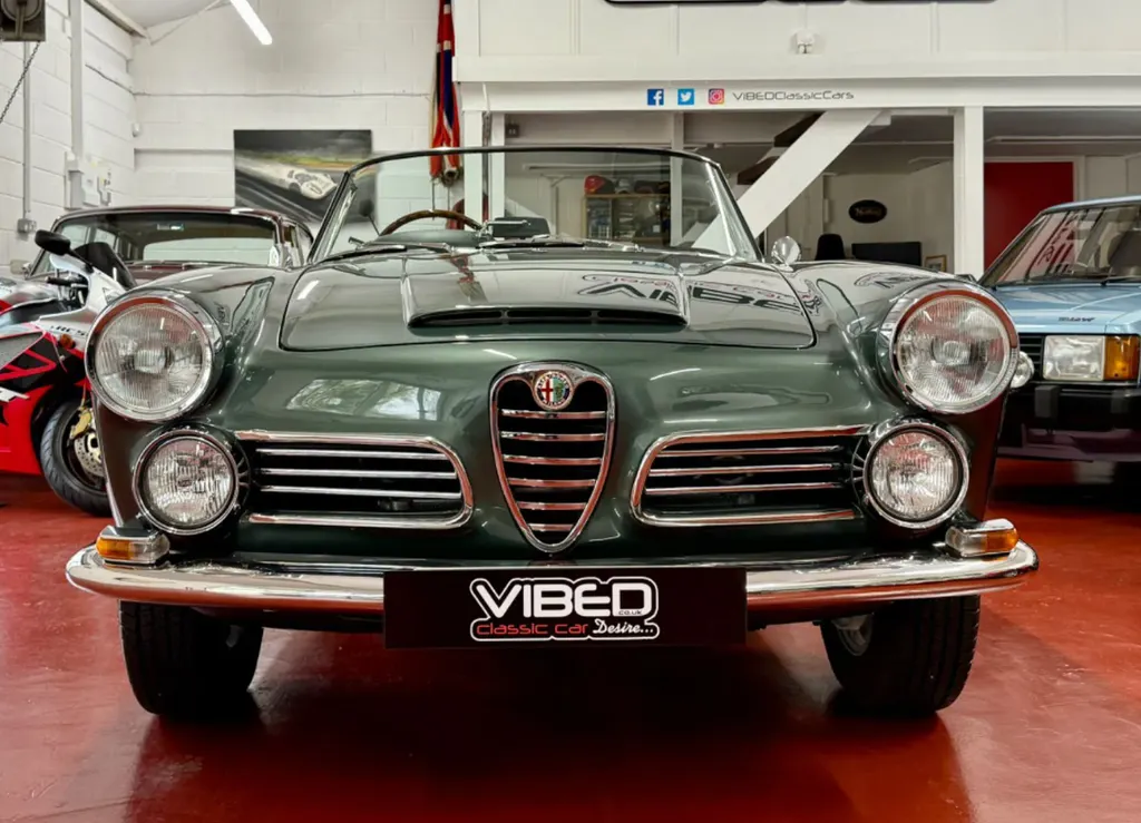 Alfa romeo 2600 spider 8npullofif4ftwhdsdjcr