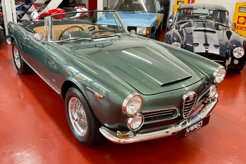 Alfa romeo 2600 spider y04ye8ug0csbuoqegjet9