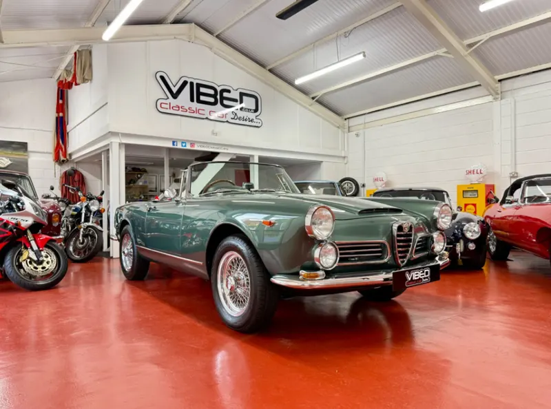 Alfa romeo 2600 spider gtxfvegxdzt4nk4psttua
