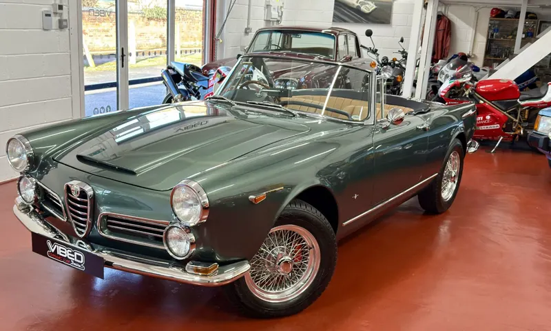 Alfa romeo 2600 spider ztnzddsv1lyklo4pl 9xw