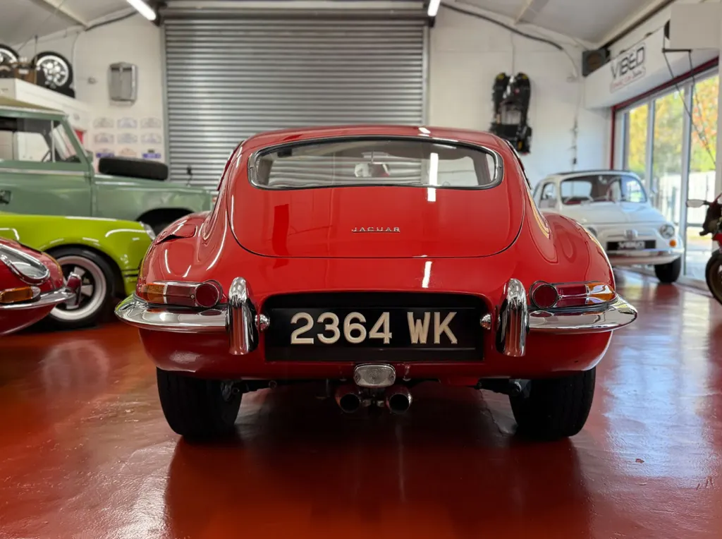 Jaguar  e type 3.8 series 1  zpge qm9 j2t3vkfocou6