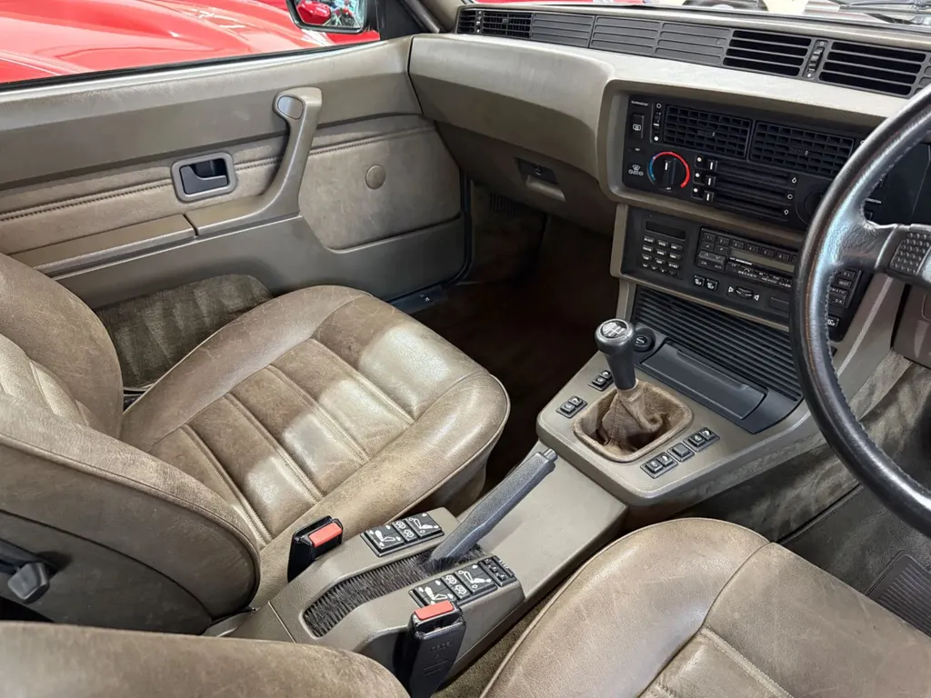 Bmw 6 series d8zj5do3nhvshes6f32im
