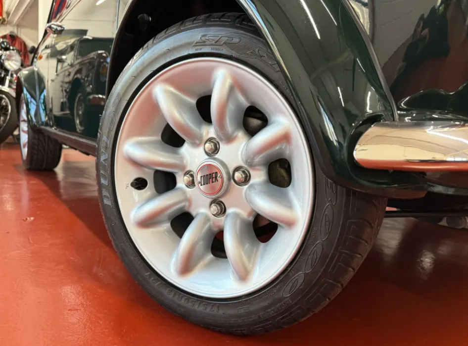 Mini john cooper le s works 0w7at6fj1tjwgugvhjvks