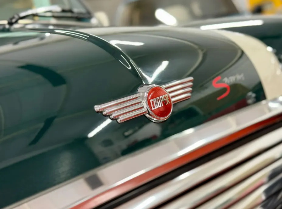 Mini john cooper le s works o9ukzoyartnl1ggyagaox
