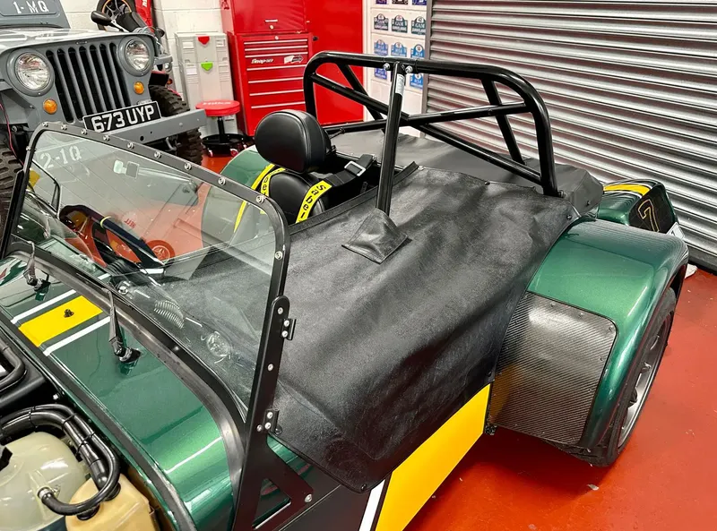 Caterham seven kenye7eiervtmcz8elosi