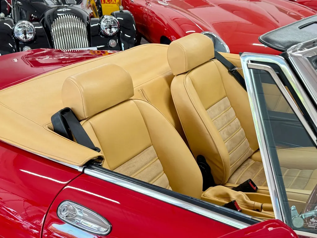 Alfa romeo spider fkjvwtmk2x1eh8xhmayxo