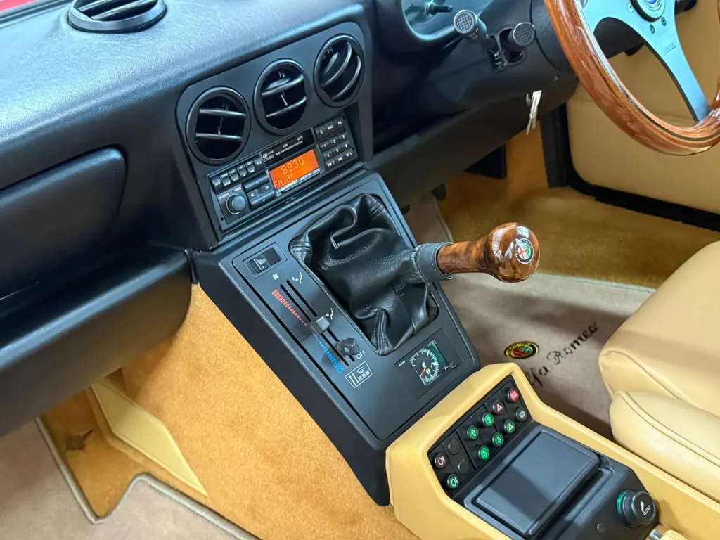 Alfa romeo spider up  ffqcpvk5amuddklta