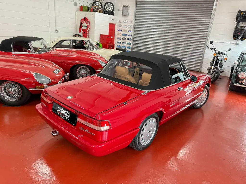 Alfa romeo spider vk0b6z6zqildk576u5ndy