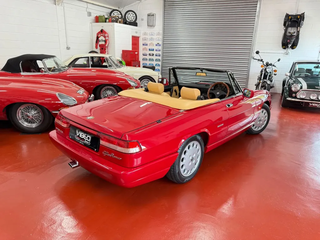Alfa romeo spider cqcyctyvunuiqexyur2sh