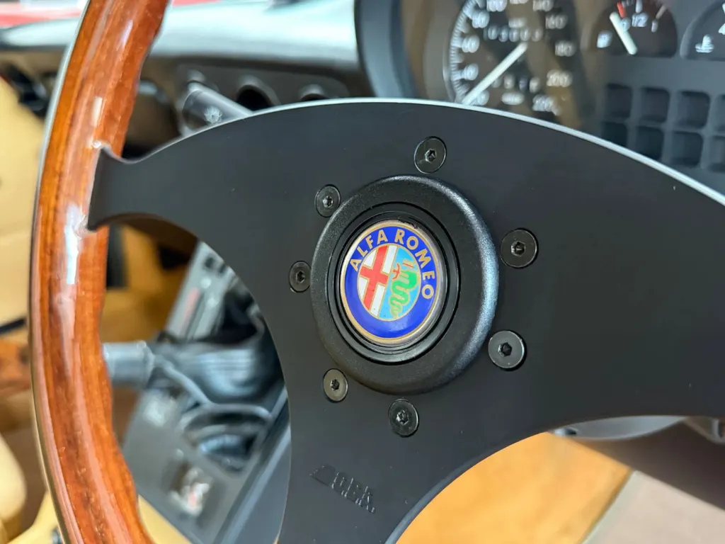 Alfa romeo spider skgho7ewkahacgnipfrat