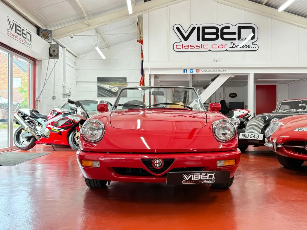 Alfa romeo spider z0u2q2ua bvqwbcr4mnhe