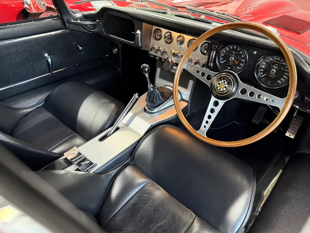 Jaguar e type eqxp27tyyjp2c7dvvsohj