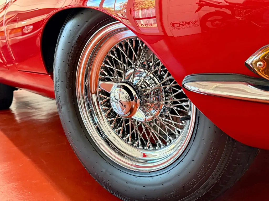Jaguar e type vqz4r jcsio4khquykps1