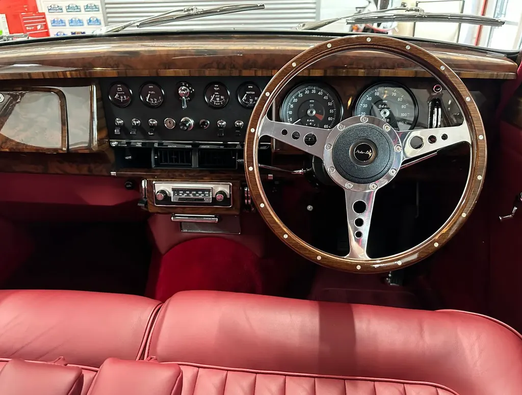 Daimler 2.5 v8  gwcwktesklmb06oww51vw