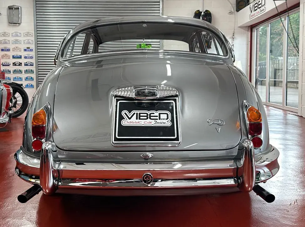 Daimler 2.5 v8    exgmagd4de mfxkqxrw