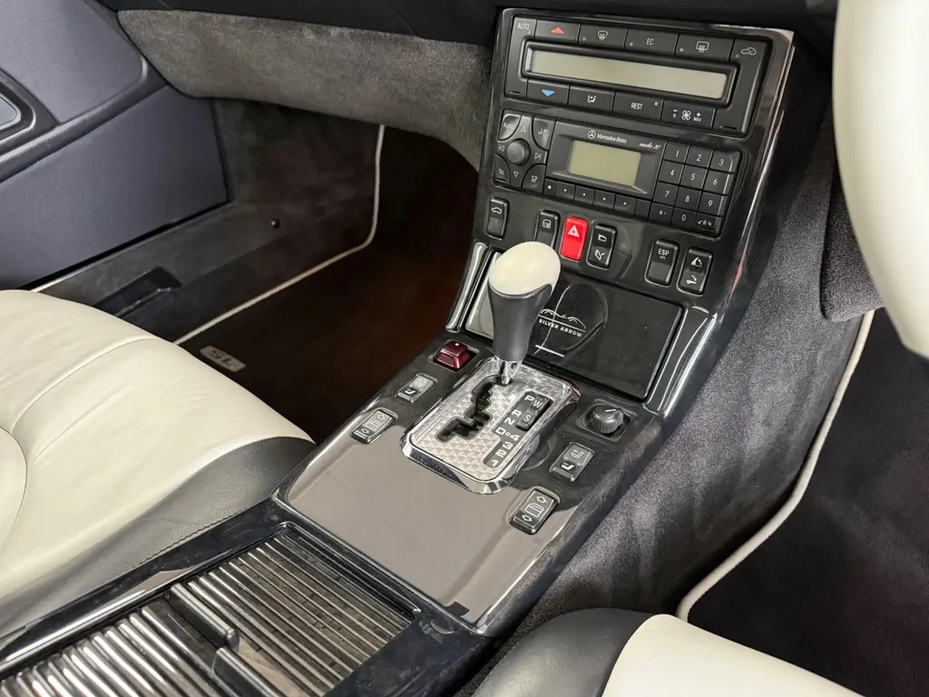 Mercedes benz sl 500 silver arrow kigbth8m w2aj56hefezw