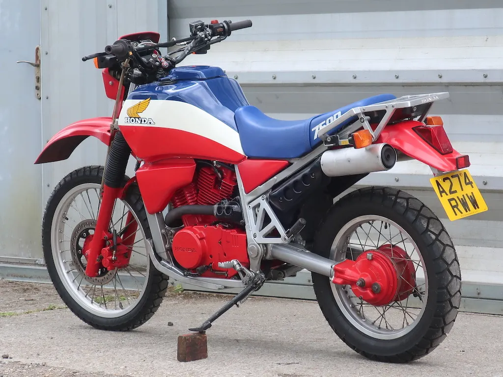 Honda xlv750r  6yvspwzncyg9zahmse ke