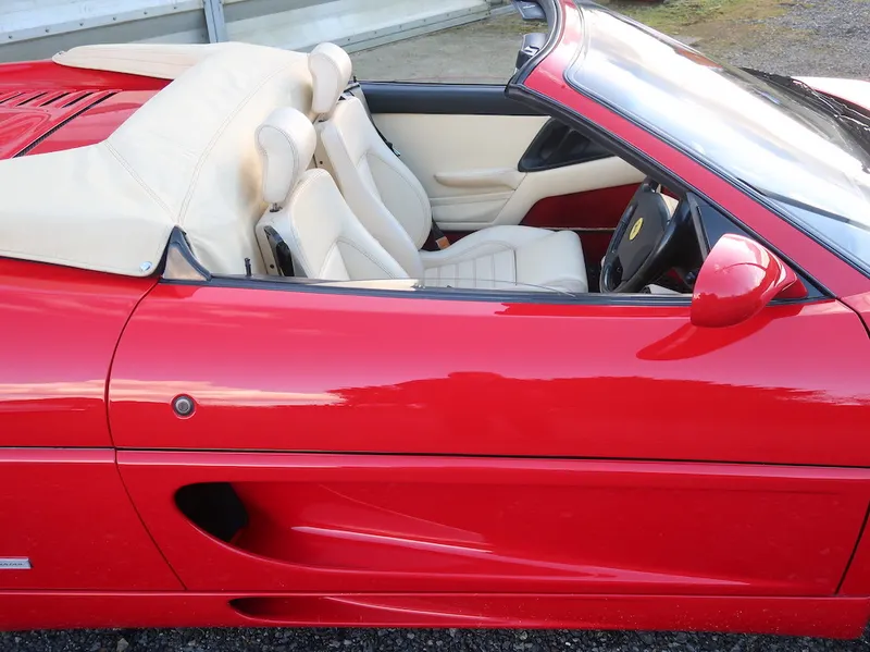 Ferrari f355 lg2qkplisgqs z6qromqe