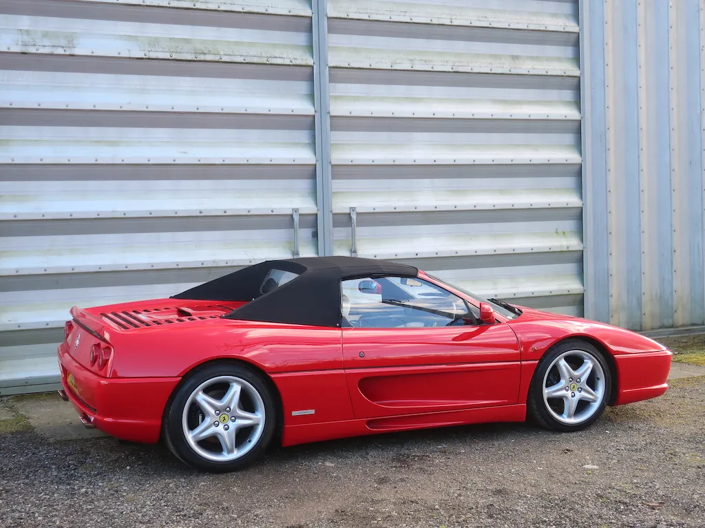 Ferrari f355 xch8cmt ihjlqmayy5pm0