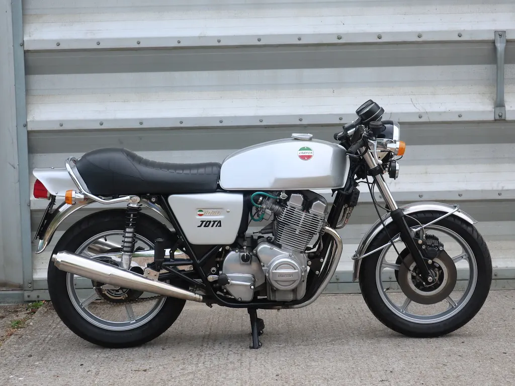 Laverda jota  1tnwostsdgbcm5oegfrq