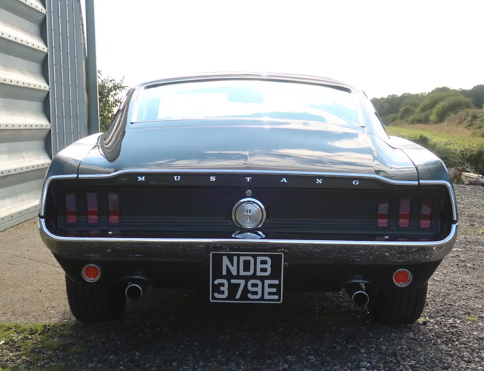 Ford mustang us48n4d5b7esttsumaczp