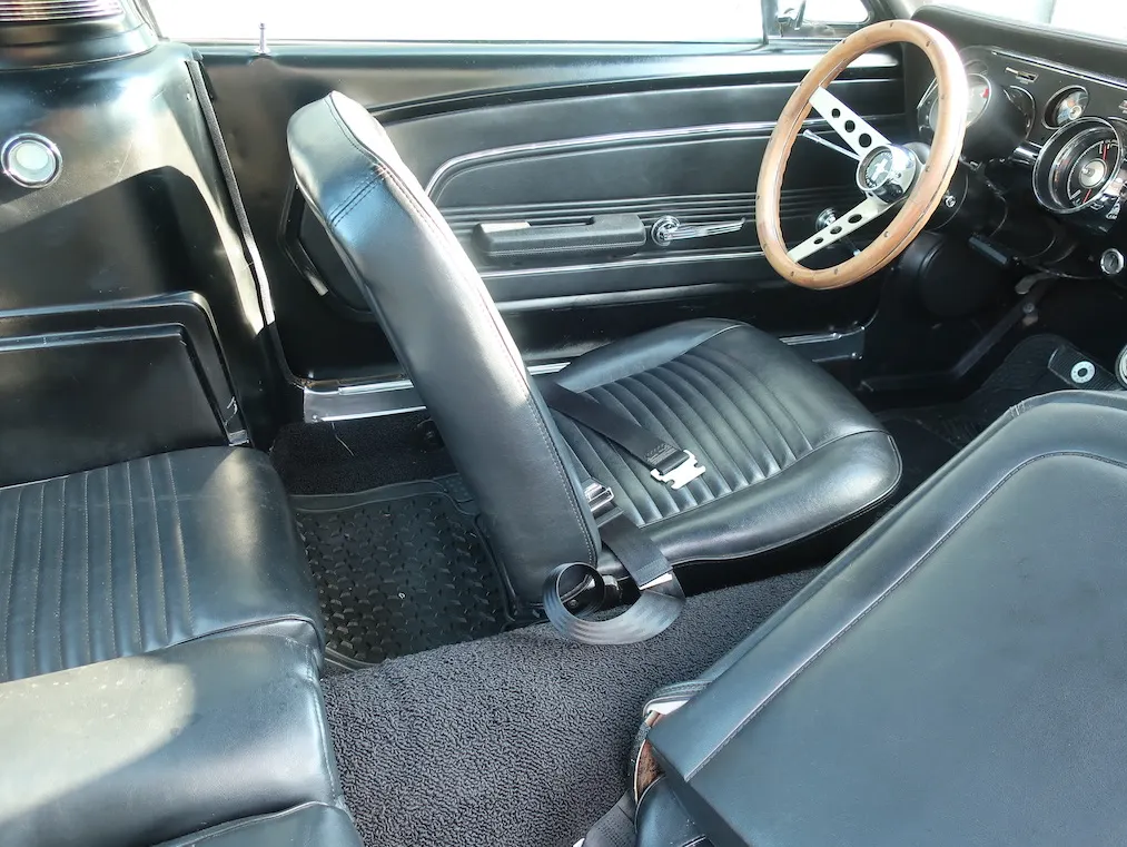Ford mustang dx2kngo2u1bi4baunmll5