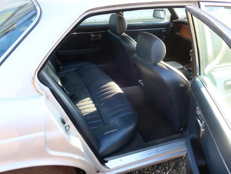 Jaguar xj6 laaq0mggzere71nygdayc