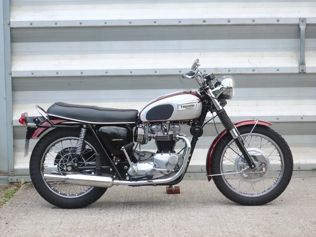 Triumph  bonneville itn21ipre9dadyzrztzb1