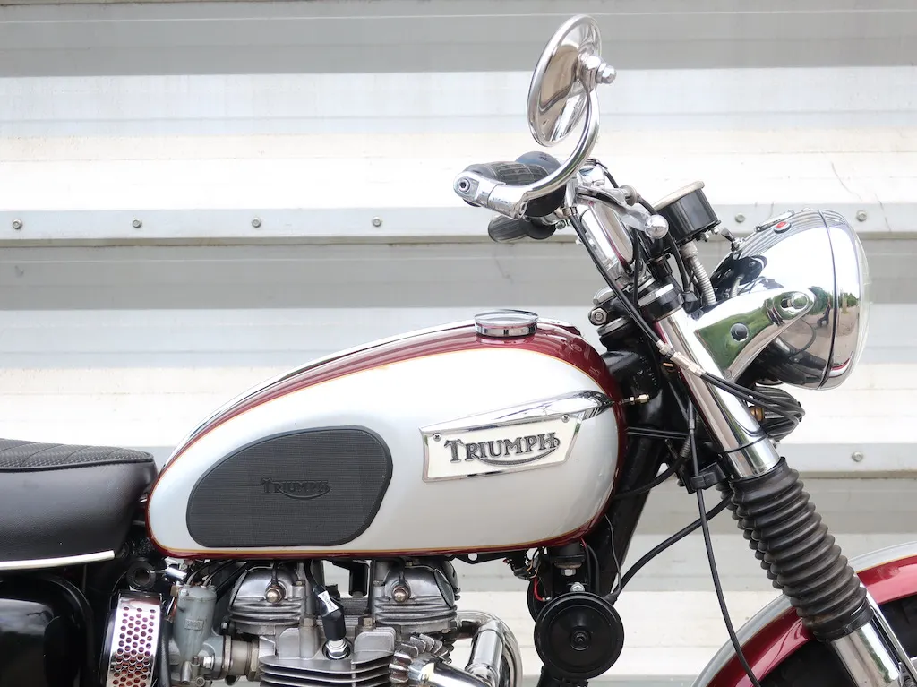 Triumph  bonneville kz3l5wjf2e2hrnp9knc e
