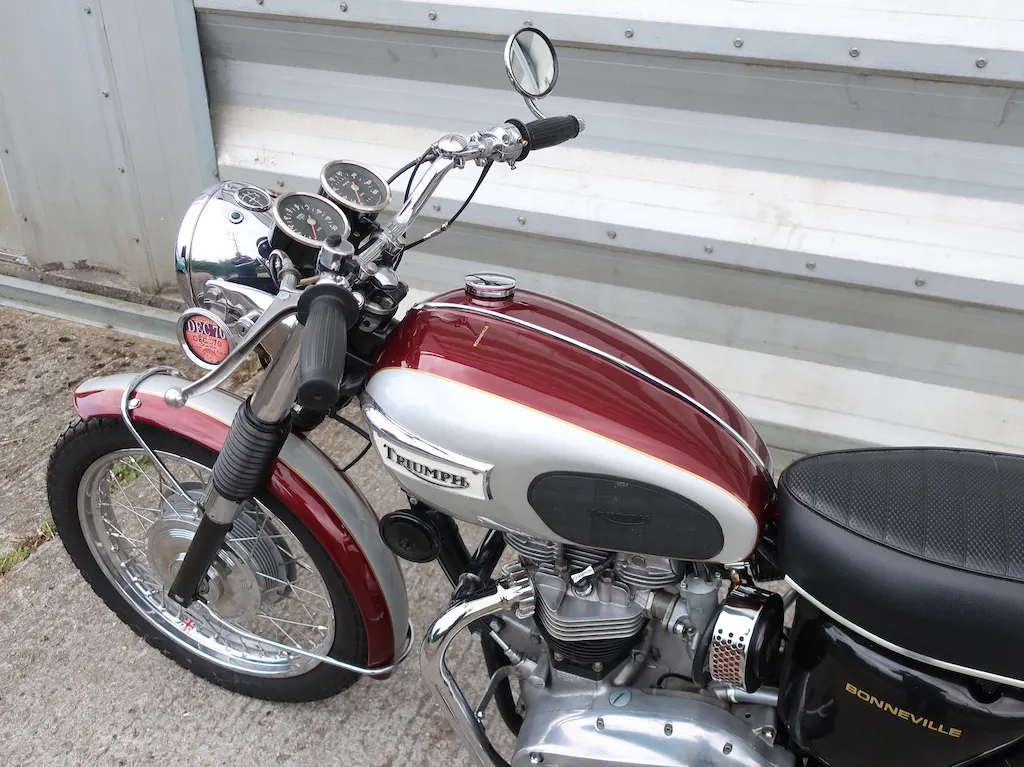Triumph  bonneville rj5je q no5bzqnhtefih