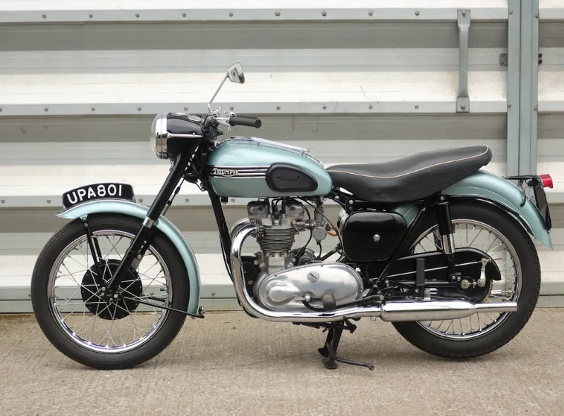 Triumph tiger fxi0uzwc0nrmft84jbafl