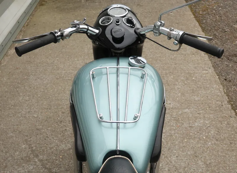 Triumph tiger qldewzkb trz9zeowq jm