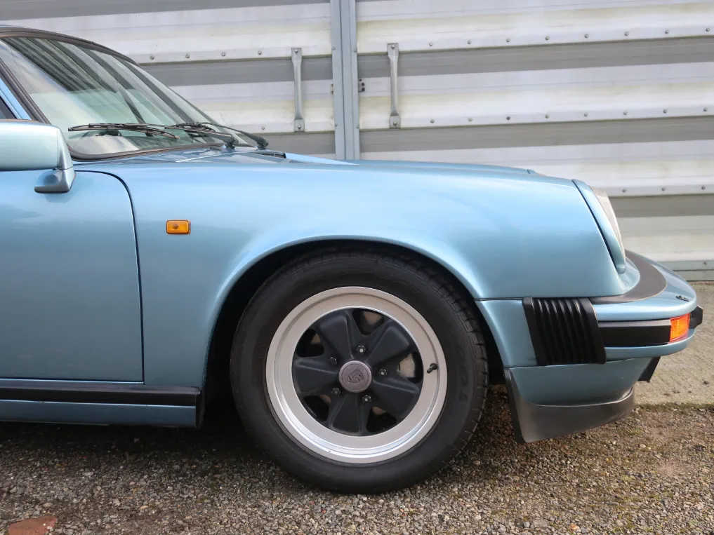 Porsche 911 brpiovrlhmck8g7pxpu2a