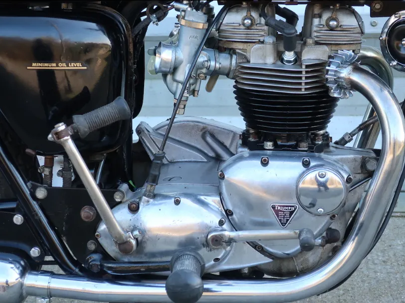 Triumph t120   c3gqbhisujqs977v3z08y