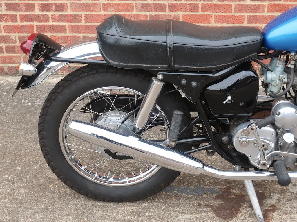 Royal enfield interceptor abz0ayp7ls4kaenwqqfsf